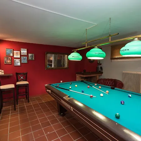 Exotic Palm Villa Skotina
